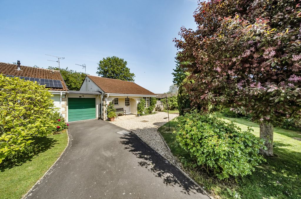 Property photo 1 of 17 12841371