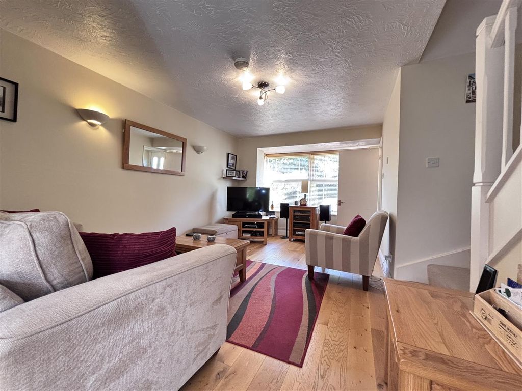Property photo 3 of 16 Earles Meadow Lounge 2.Jpeg