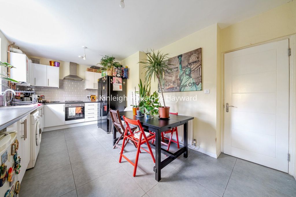 Property photo 3 of 9 Picture No. 15