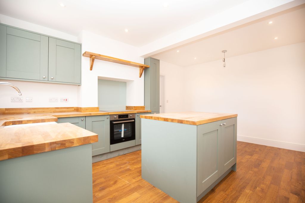 Property photo 3 of 16 Mw-7775