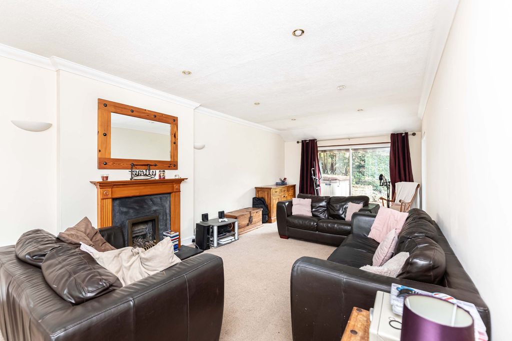 Property photo 3 of 30 346A3683