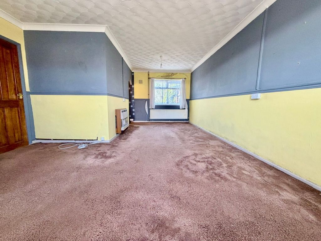 Property photo 2 of 44