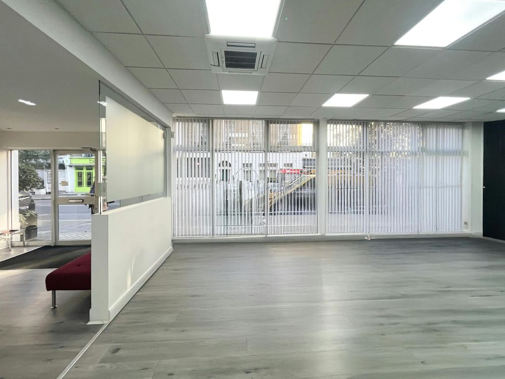 Property photo 2 of 14 Dbfdbdfbdfv.Jpg