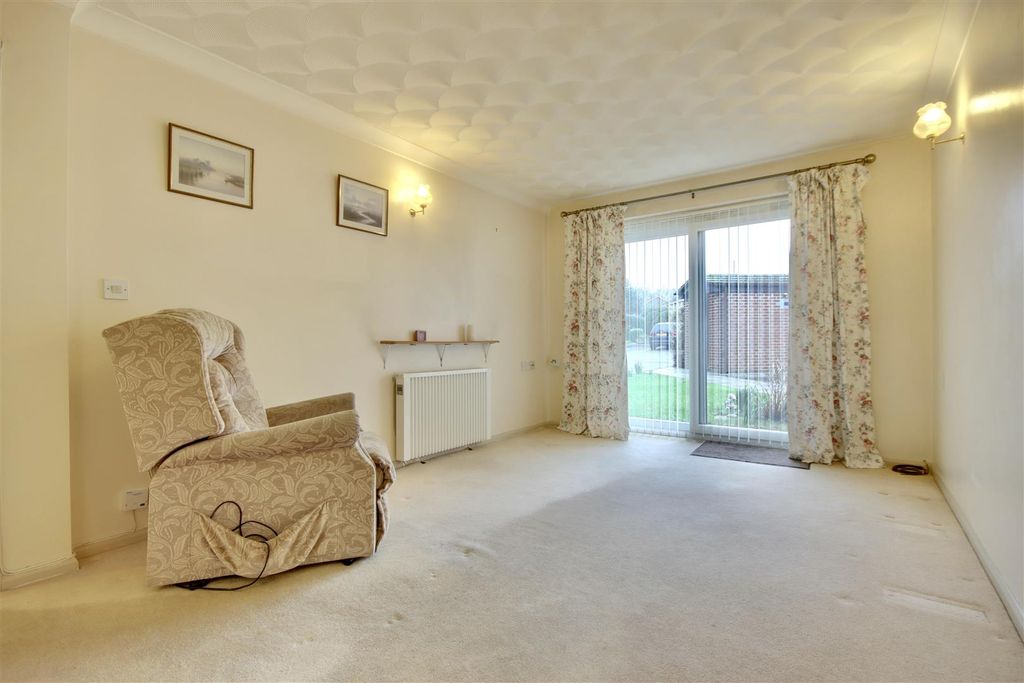 Property photo 2 of 13 8Ceb39E3-Fe53-451A-8B51-E5Bd45B0Eed7_1_201_A.Jpeg