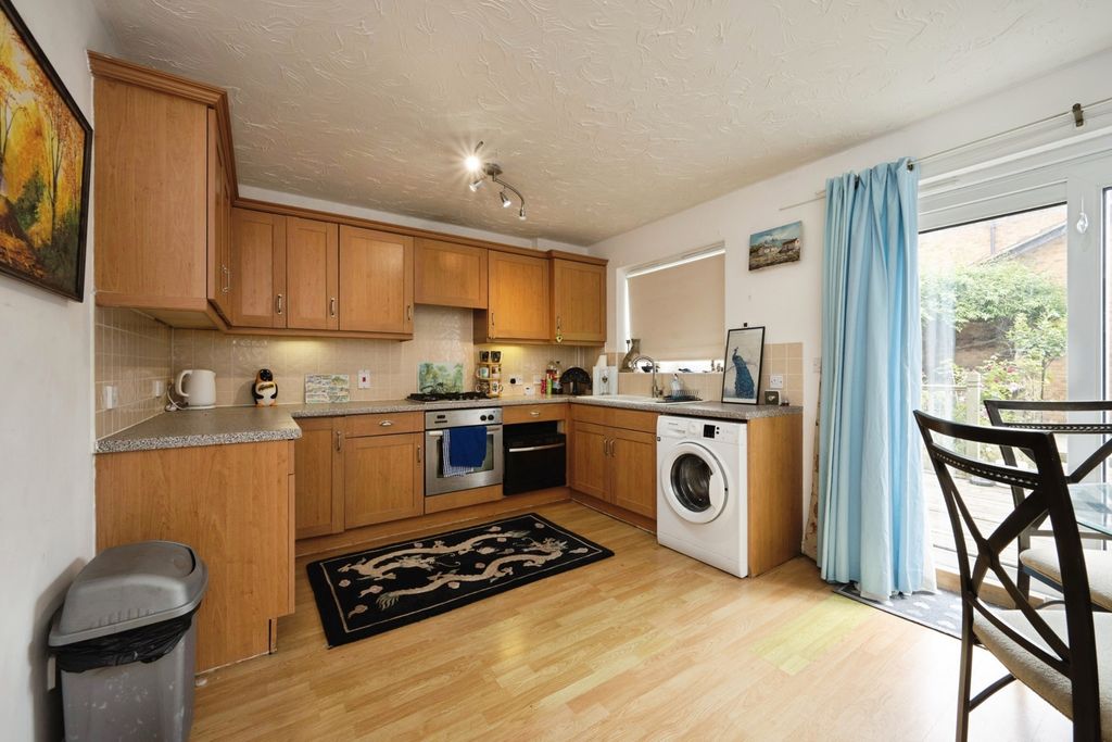 Property photo 3 of 19 Pbox-Img.Jpg