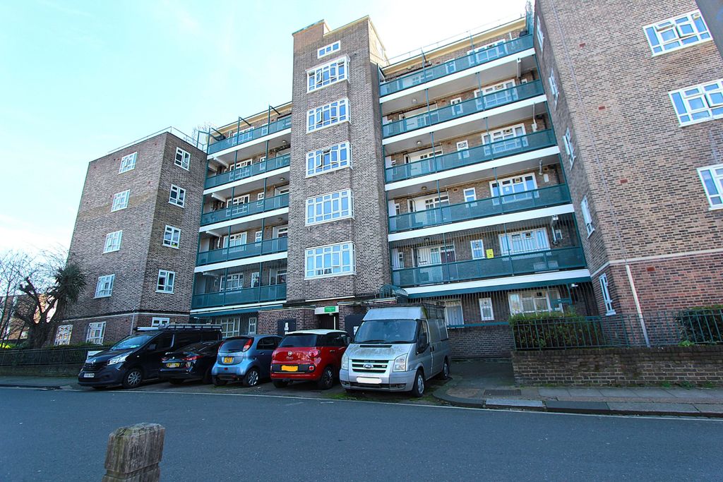 Property photo 1 of 9 Photo 1