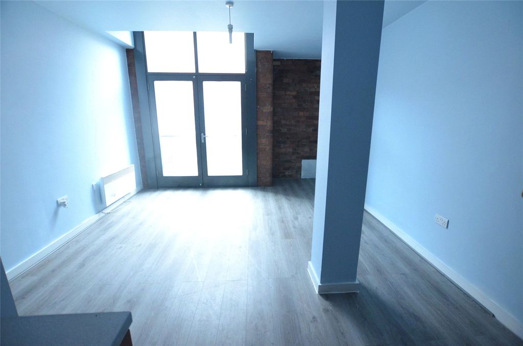 Property photo 2 of 8 Picture No. 05