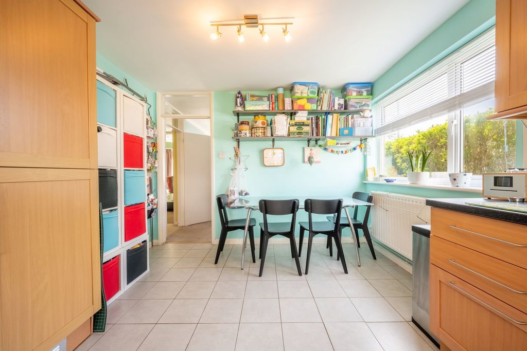 Property photo 3 of 13