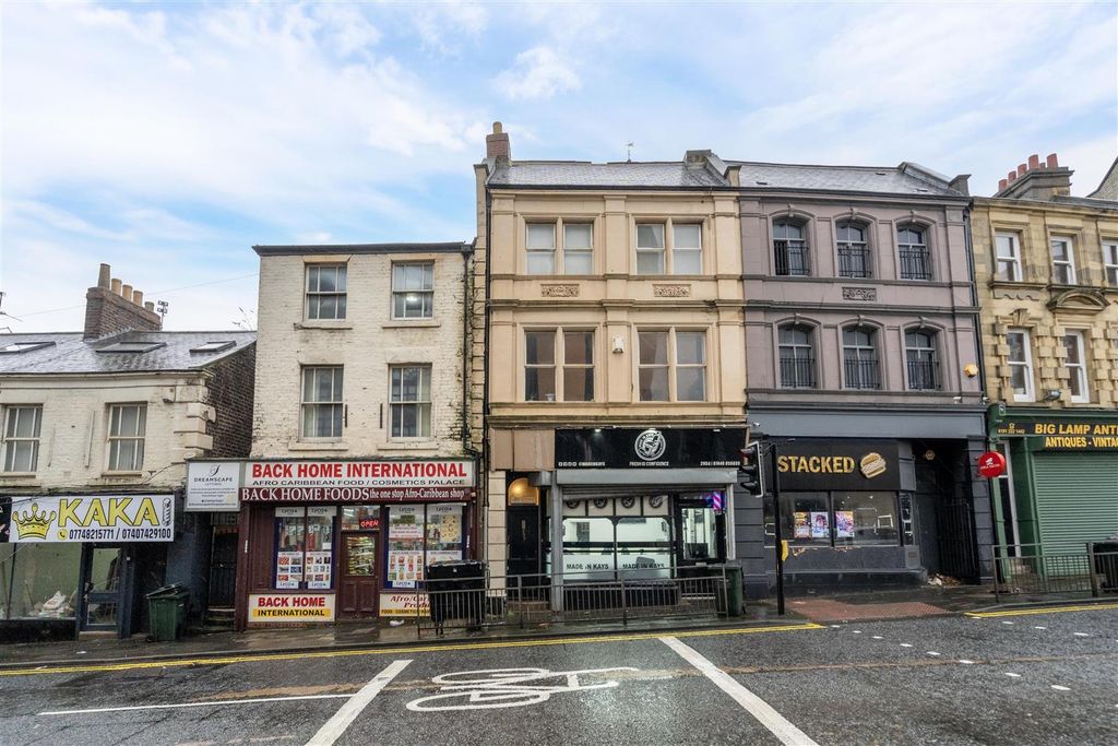 Property photo 1 of 6 External