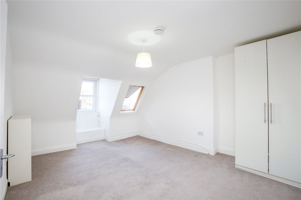 Property photo 2 of 6 Picture No. 02