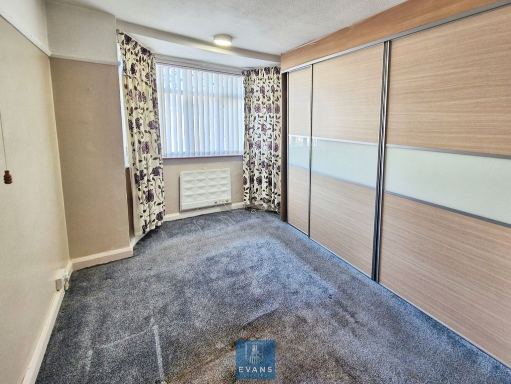 Property photo 3 of 13 Bedroom 1