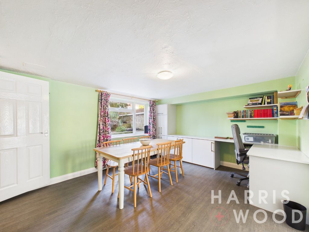 Property photo 2 of 27 5381372