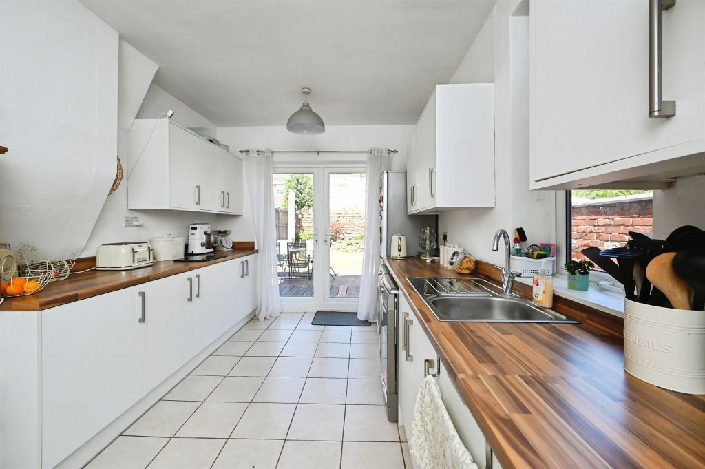 Property photo 3 of 13