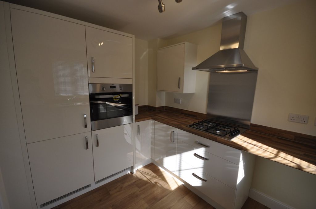 Property photo 2 of 12 Picture No. 03