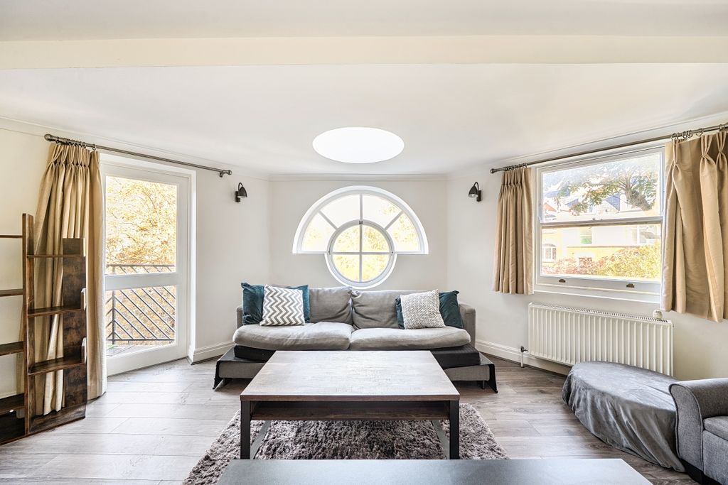 Property photo 1 of 10 1-6Ac7A86377736-1...