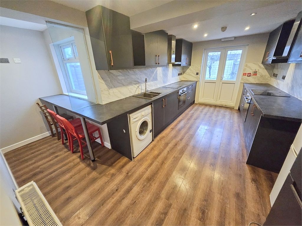 Property photo 2 of 17 Picture 2