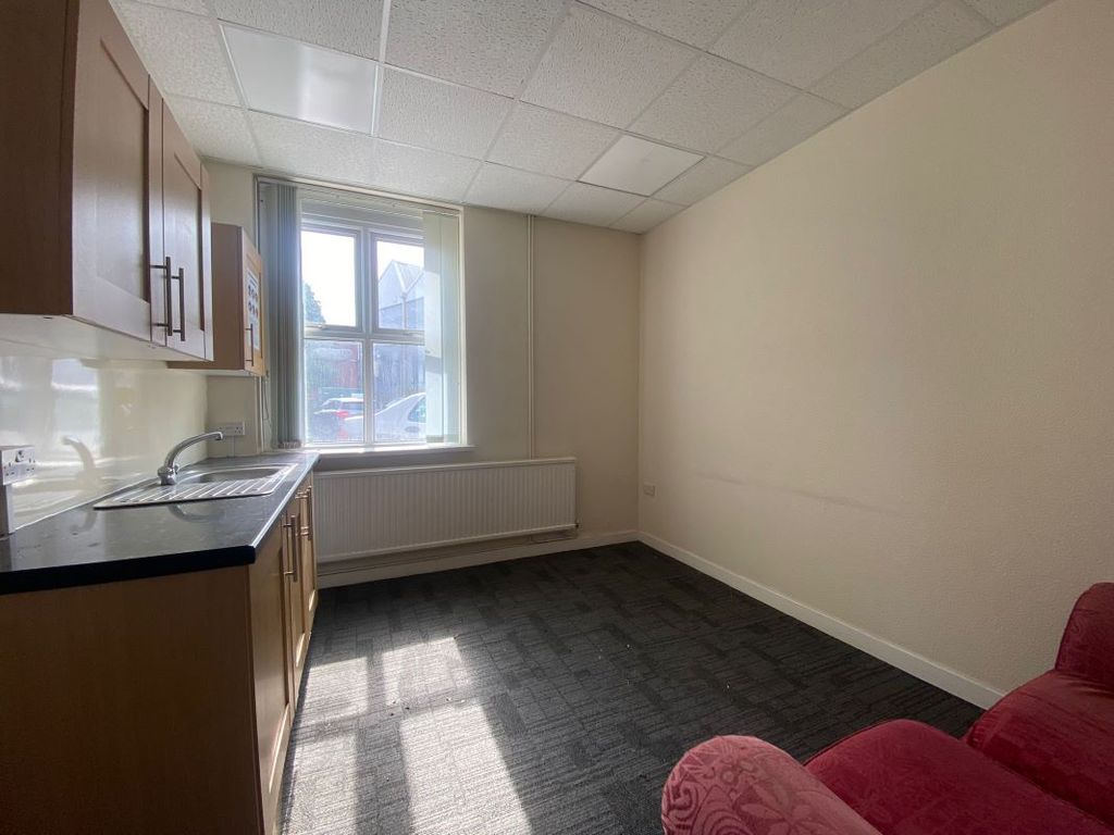 Property photo 1 of 29
