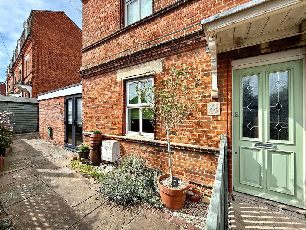 Property photo 1 of 22 Picture No. 10