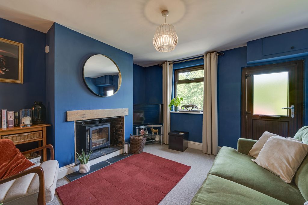 Property photo 2 of 18