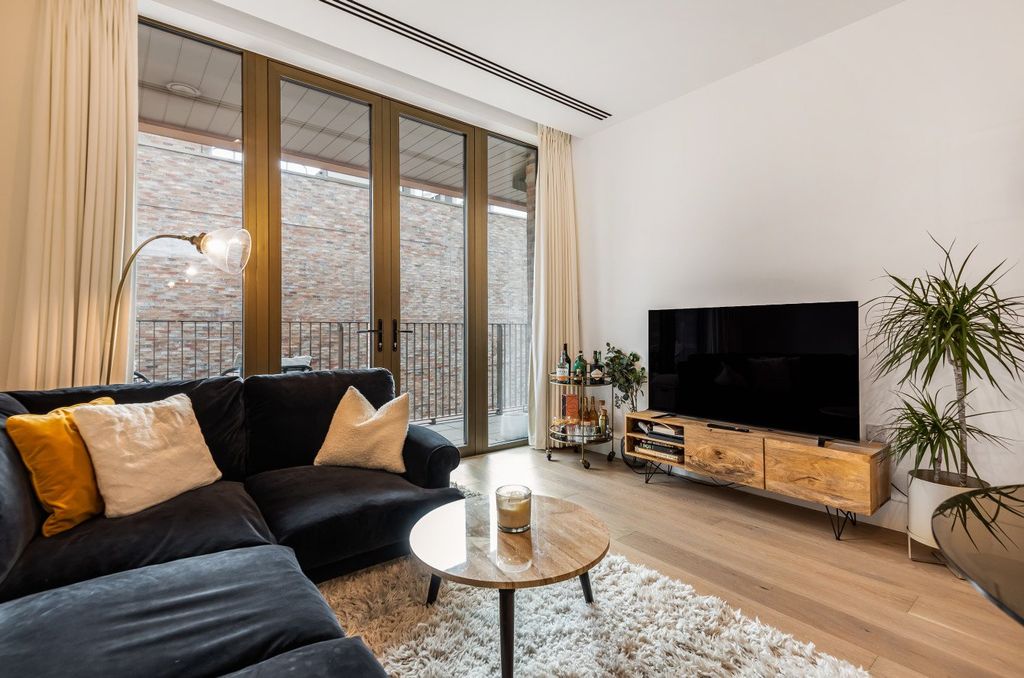 Property photo 1 of 16 Picture No. 24