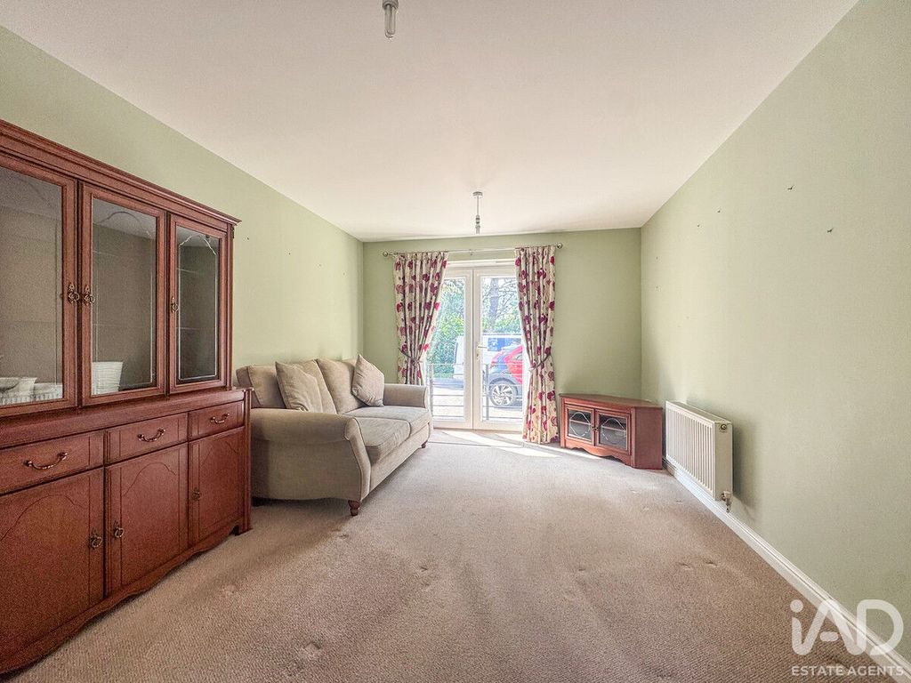 Property photo 3 of 13