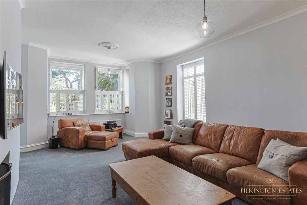 Property photo 3 of 44 4273936