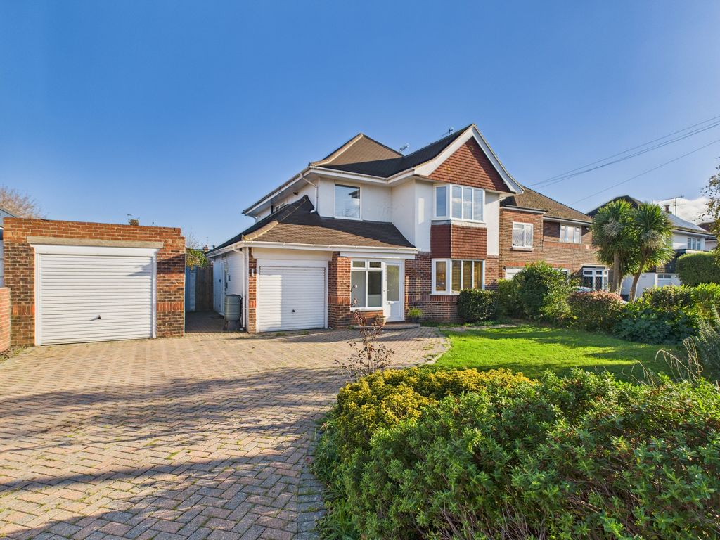 Property photo 1 of 14 External