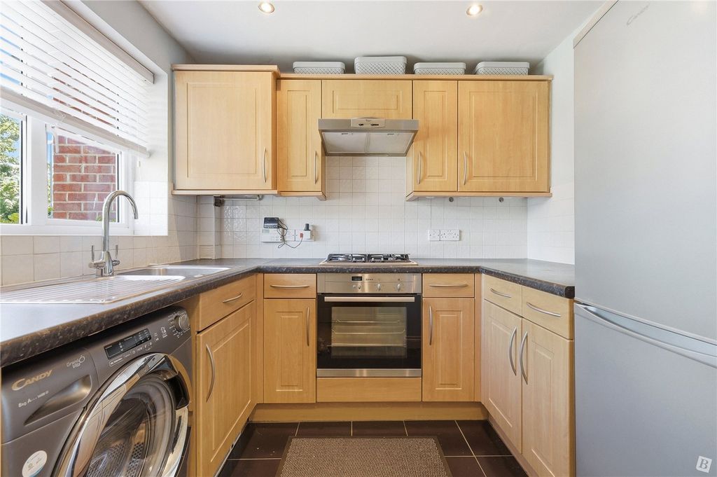 Property photo 3 of 16 Kitchen