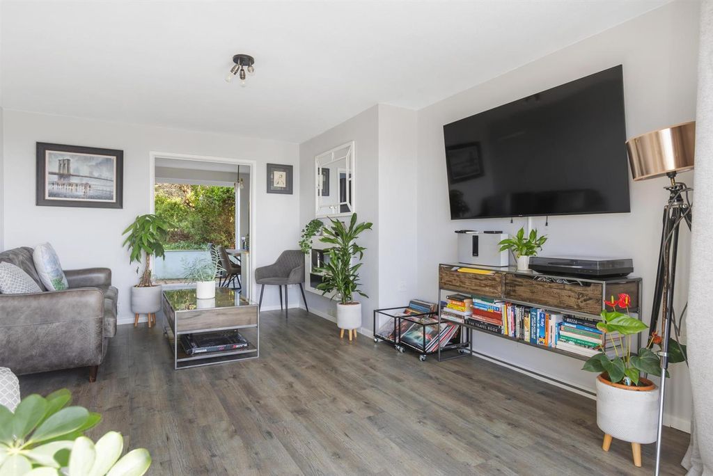 Additional image 7 of 3 bed semi-detached house for saleBrackendown Avenue, Preston DT3