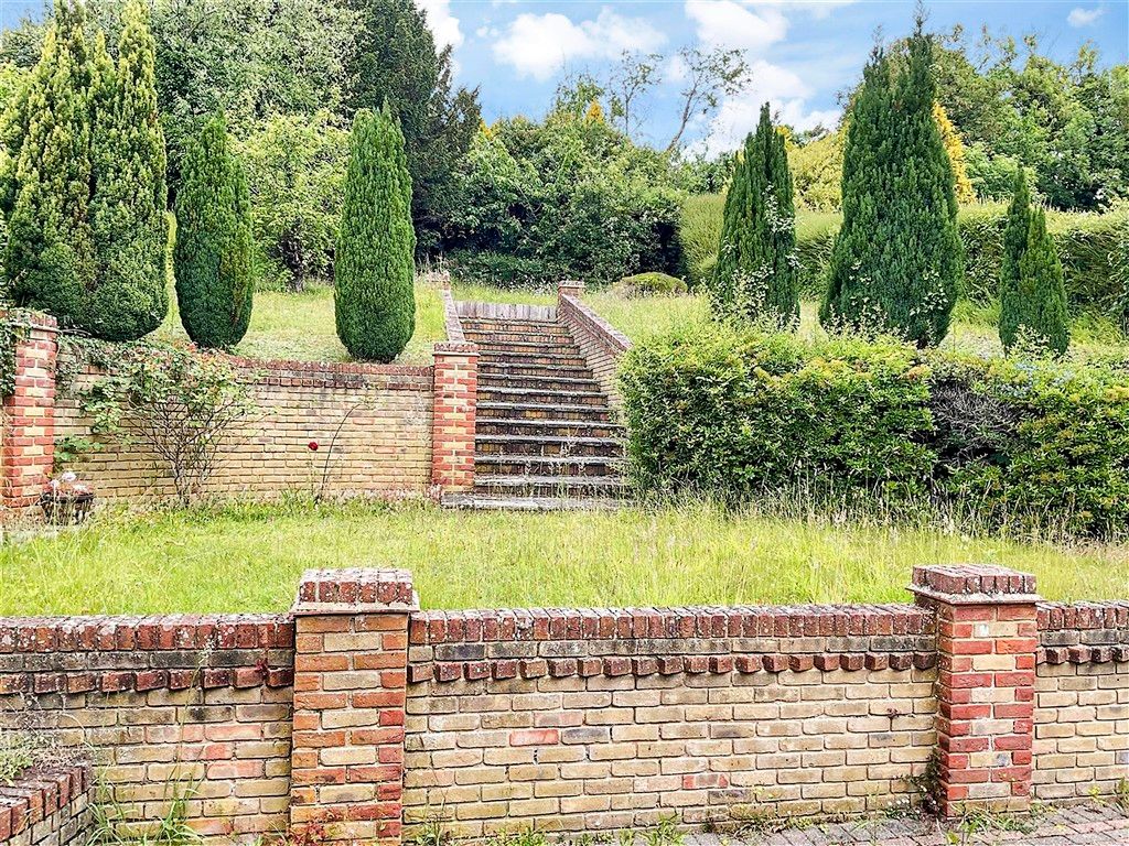 Property photo 1 of 12 Rear Garden