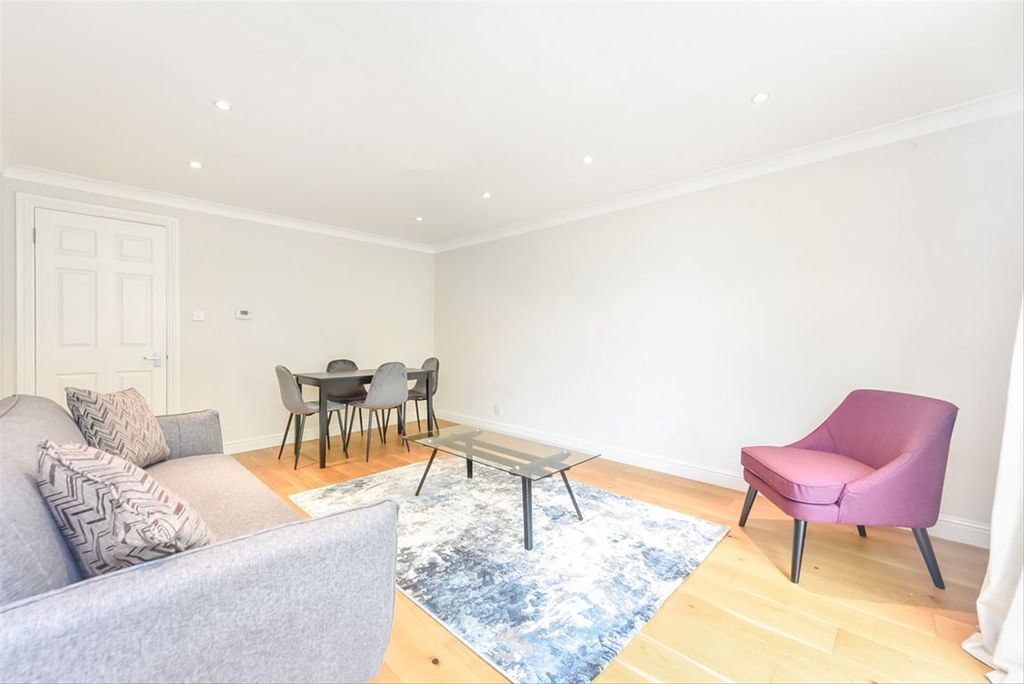 Property photo 3 of 5