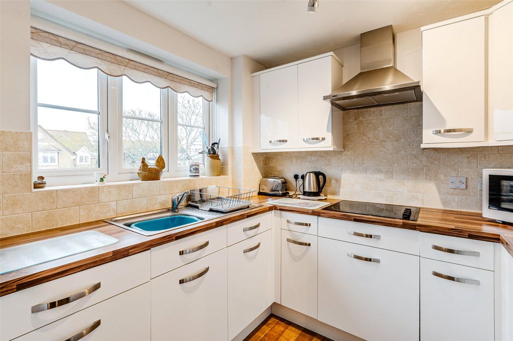 Property photo 3 of 15 Picture No. 01