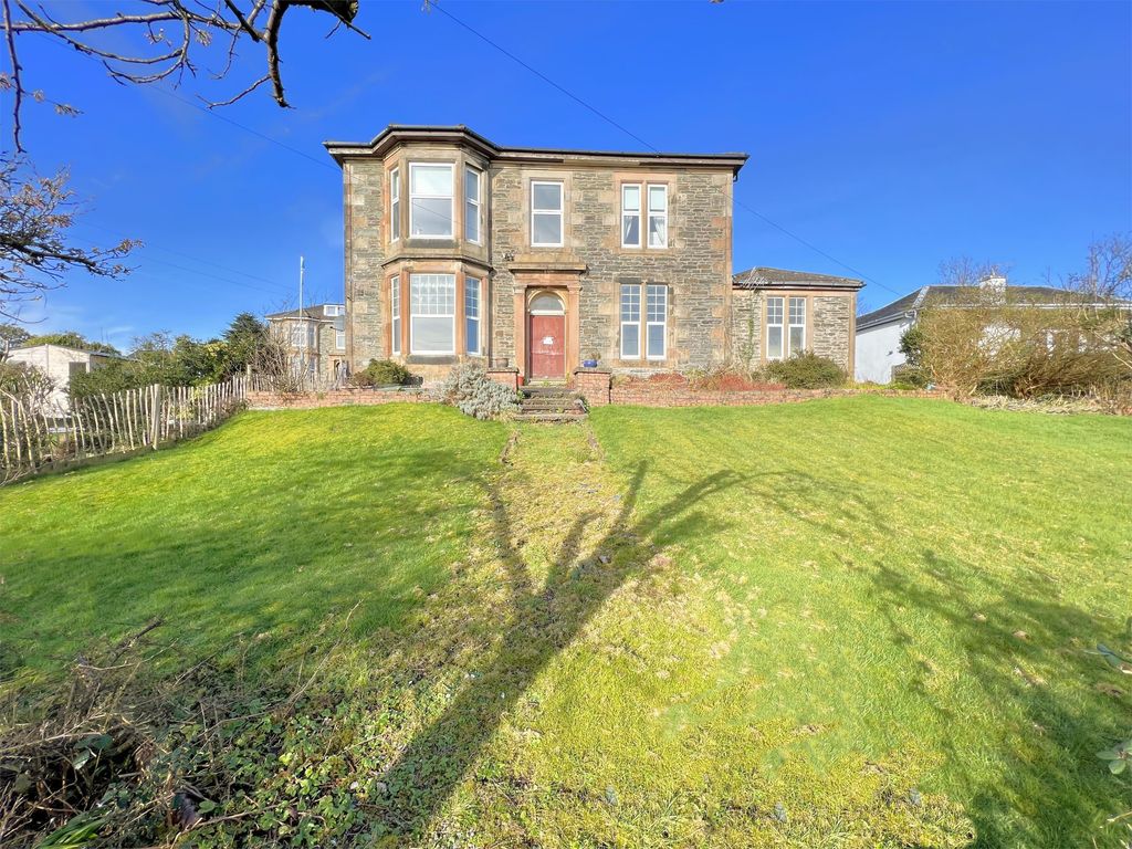 Property photo 3 of 23