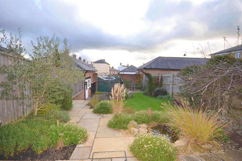 Property photo 3 of 16 0064 (2).Png