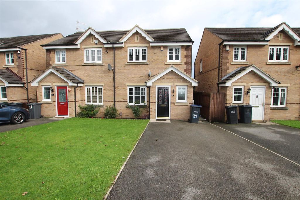 Property photo 1 of 18