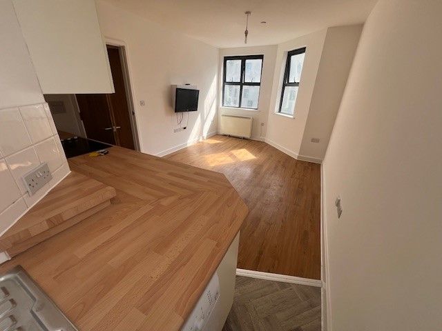 Property photo 2 of 6