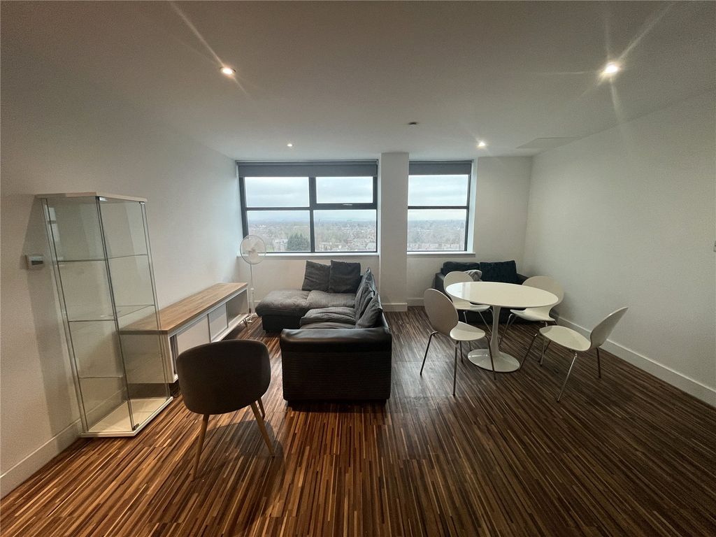 Property photo 3 of 15 Picture 3