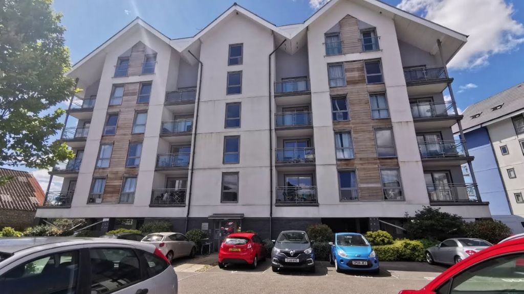 Property photo 1 of 5 1 Bed Flat To Rent Phoebe Road, Swansea Sa1