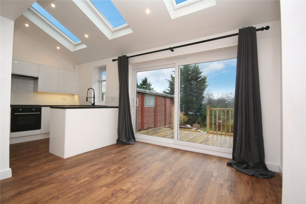 Property photo 3 of 15 Picture No. 07