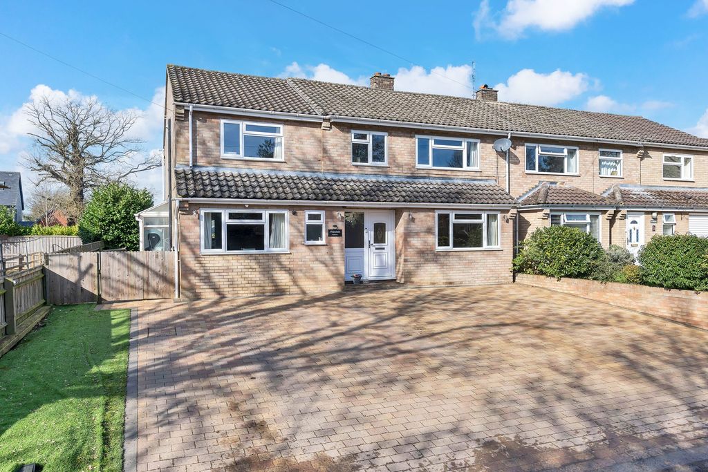 Property photo 1 of 27