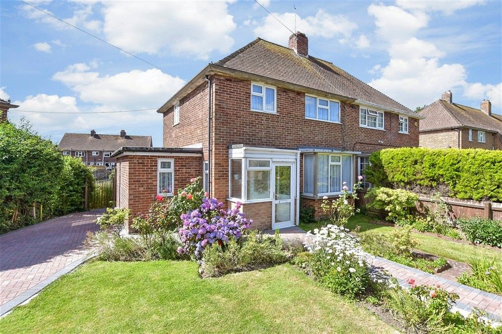 Property photo 1 of 10 External Web