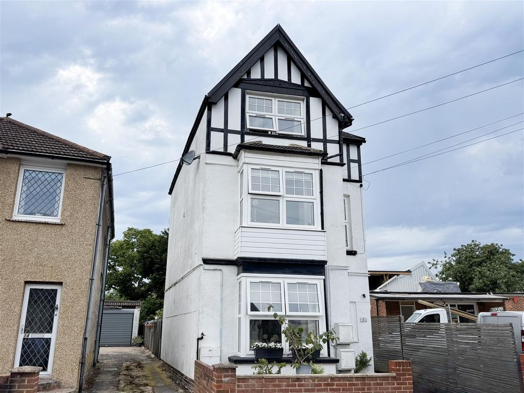 Property photo 1 of 10