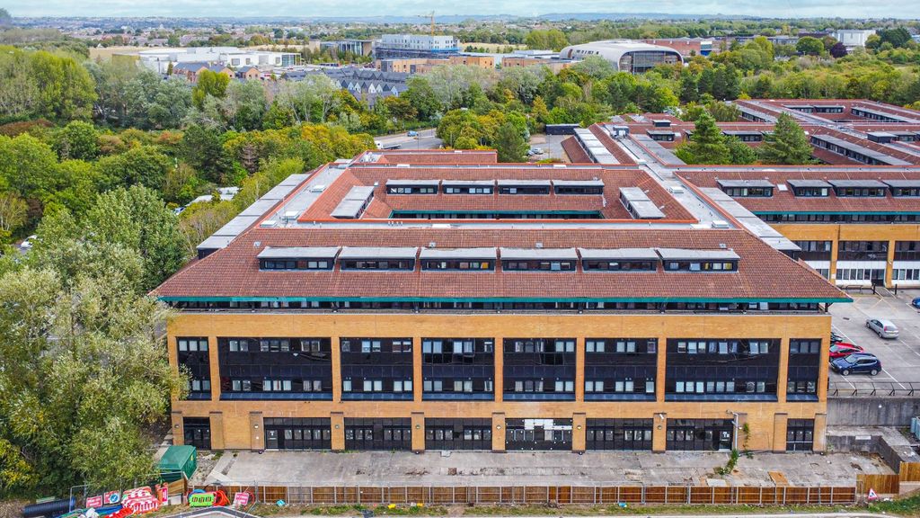 Property photo 1 of 15 4477100