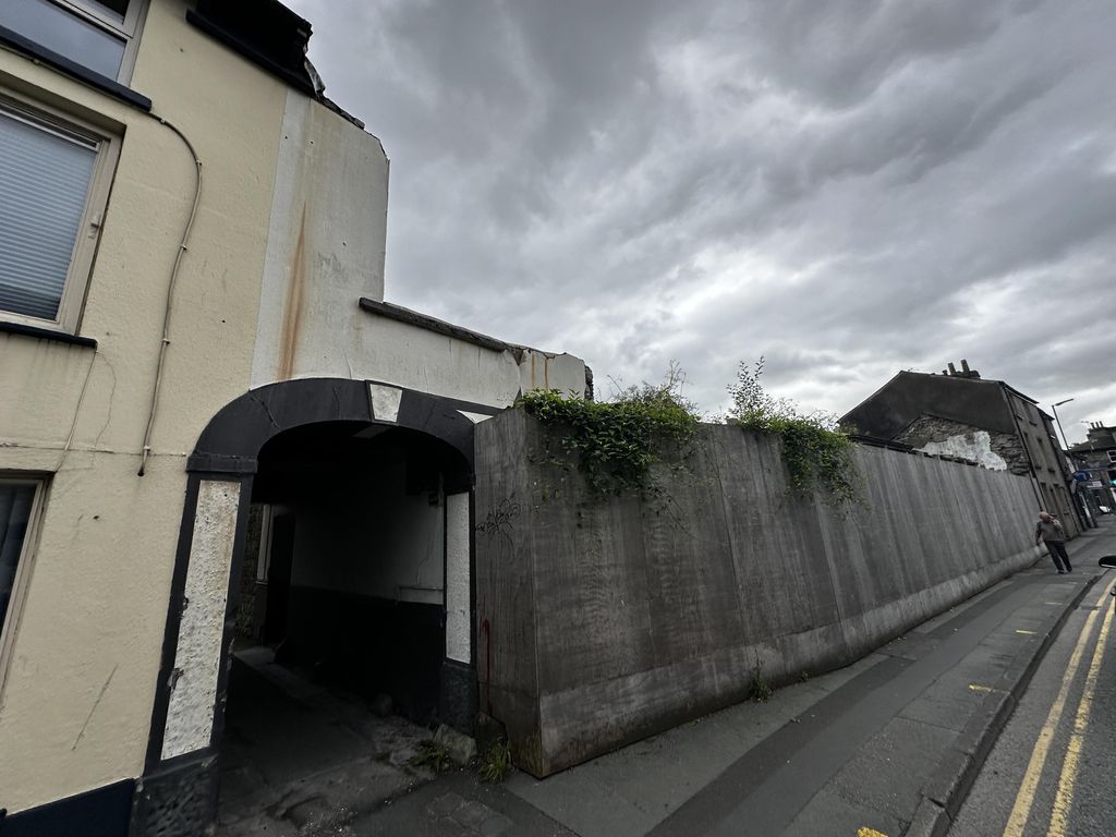 Property photo 2 of 9 133-139 Stricklandgate-14.Jpg