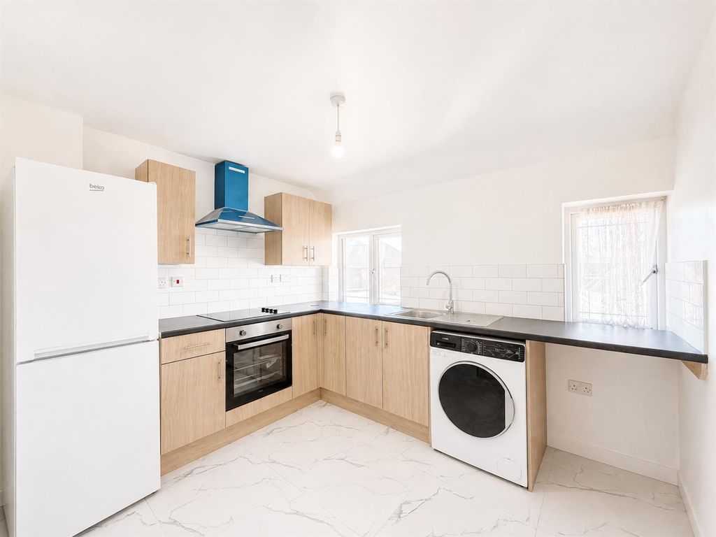 Property photo 1 of 6 Kitchen/ Diner