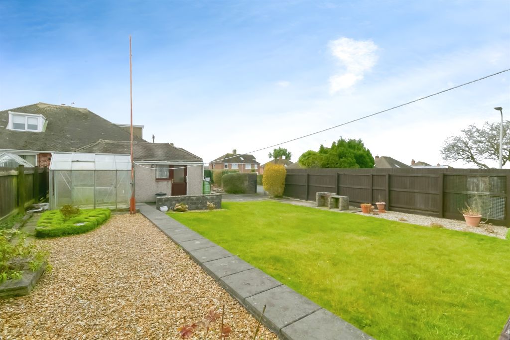 Property photo 3 of 18