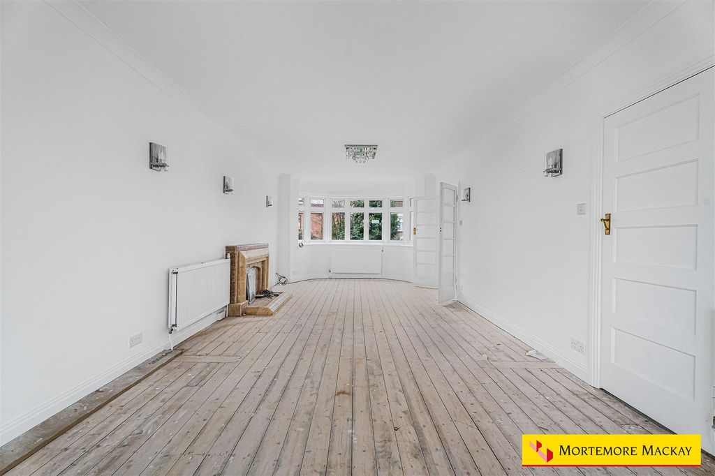 Property photo 2 of 37 10_73623_Watermarked.Jpg