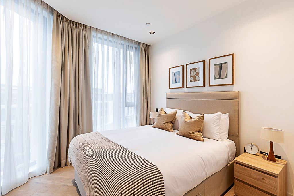 Property photo 3 of 25