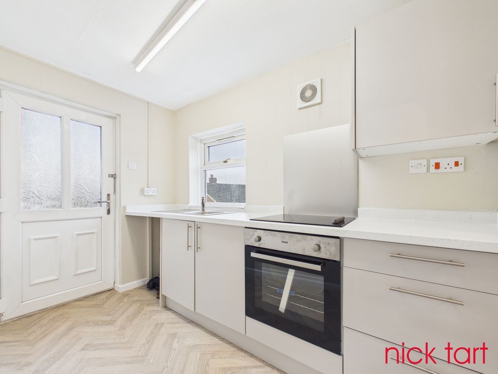 Property photo 2 of 8 Photo 8