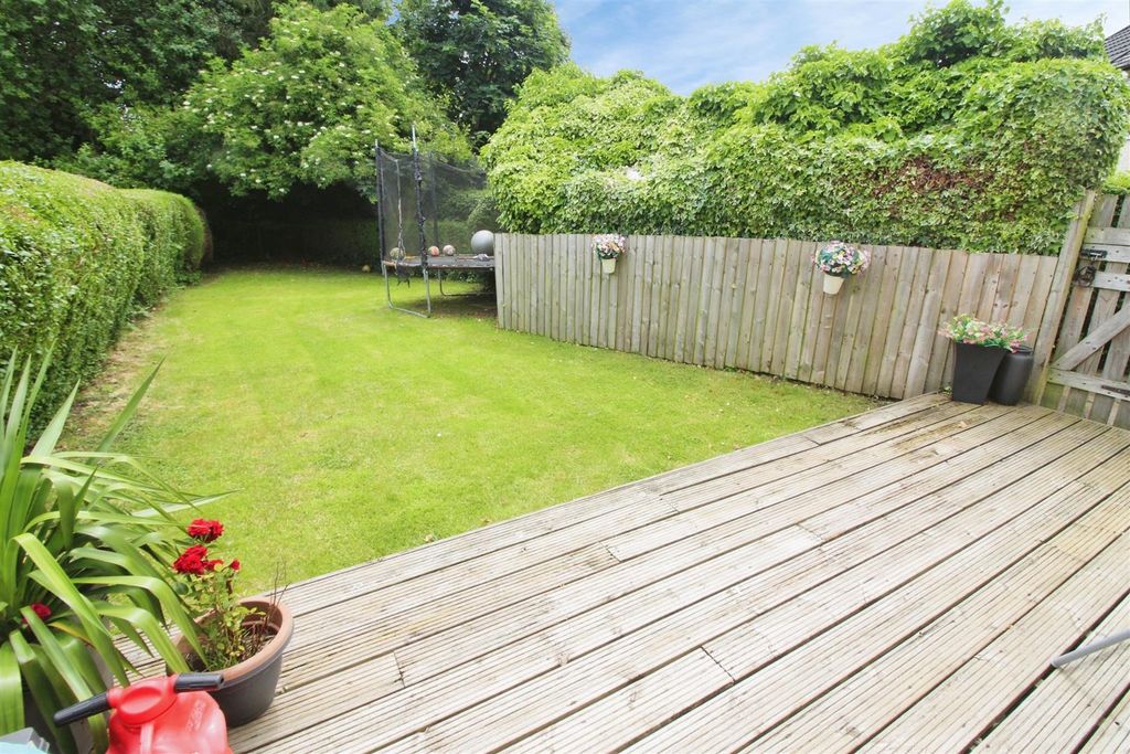 Property photo 2 of 15 Outside